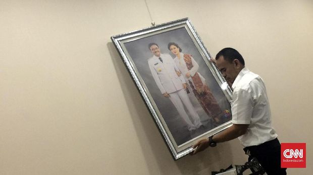 Jelang Pelantikan Anies-Sandi, Ruang Kerja Djarot Dibenahi
