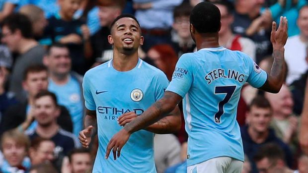 Gabriel Jesus membuka keunggulan Manchester City atas Stoke City di Etihad.