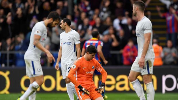 Chelsea kembali menerima kenyataan pahit, kalah 1-2 dari Crystal Palace. (