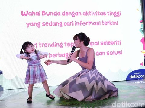 Gisel dan Gempi di Festival Bunda Happy