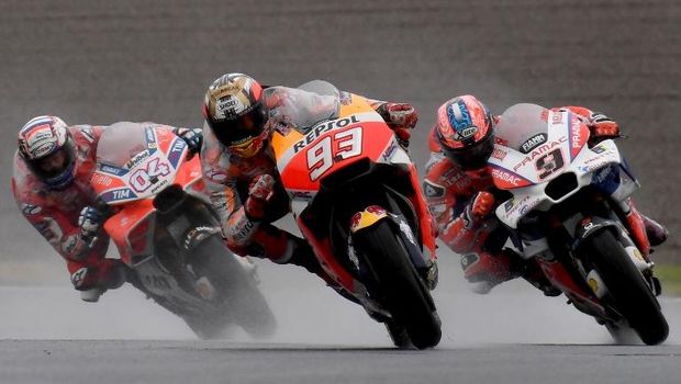 Persaingan Marc Marquez dan Andrea Dovizioso menjadi cerita dalam MotoGP 2017.