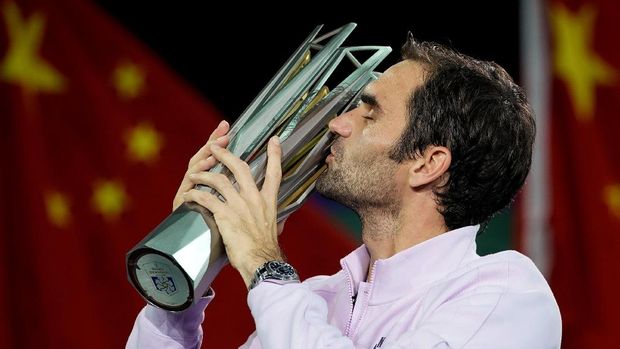 Roger Federer terus bertahan di level atas meski sudah berusia 36 tahun saat ini.