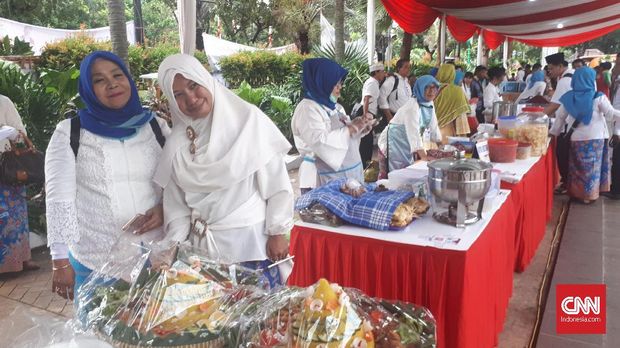 Sambut Anies-Sandi, Kuliner Gratis Tersedia di Balai Kota
