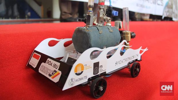 Mobil Ramah Lingkungan Mahasiswa ITS Ikut Lomba di AS