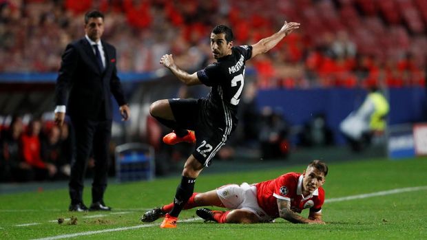 Henrikh Mkhitaryan kehilangan tempat di tim utama Manchester United.
