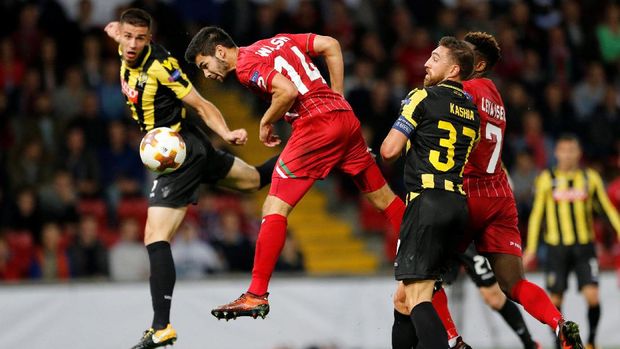 Sandy Walsh untuk kali pertama menjadi starter ketika Zulte Waregem melawan Vitesse.