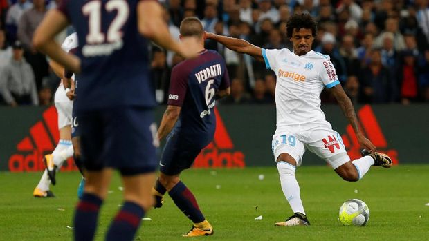 Olympique Marseille dua kali unggul atas PSG dalam laga Le Classique di pekan ke-10 Ligue 1 2017/2018.