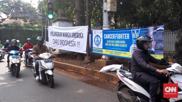 Panglima TNI Ditolak AS, Spanduk 'Pulangkan WN AS' Terbentang