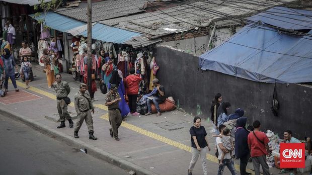 Lulung soal Pungli Trotoar Tanah Abang: Bodoh yang Mau Bayar