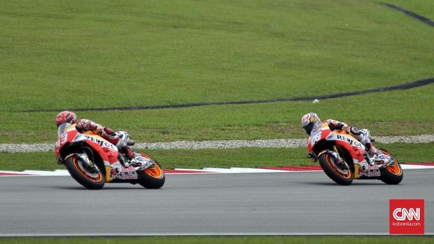 Marc Marquez meraih hasil yang berbeda jauh dengan rekan setimnya, Dani Pedrosa yang bisa merebut pole position.