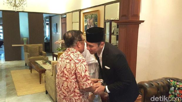 Agus Yudhoyono bertemu Wapres Jusuf Kalla, Sabtu (28/10/2017)