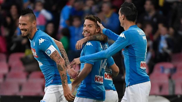 Napoli butuh kemenangan untuk menjaga peluang lolos ke babak 16 besar Liga Champions.
