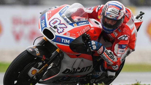 Andrea Dovizioso masih memiliki kans juara dunia jika menang di MotoGP Valencia, sementara Marc Marquez tercecer.