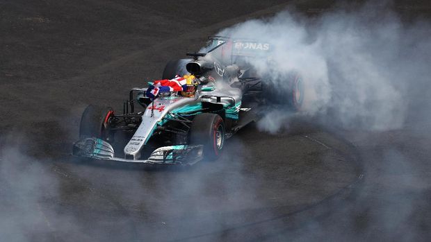 Sebastian Vettel Menangkan Seri F1 GP Brasil
