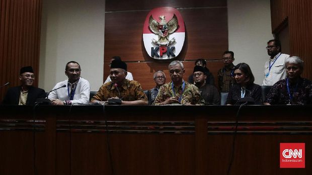 Menggantung Asa Kasus Air Keras Novel di Tangan Jokowi