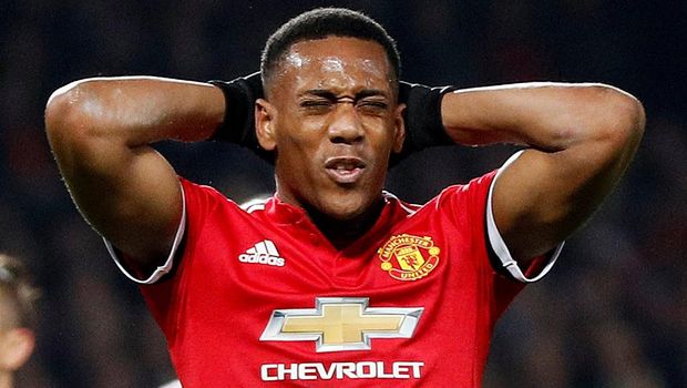 Anthony Martial gagal menunaikan tugasnya sebagai eksekutor penalti di babak pertama.