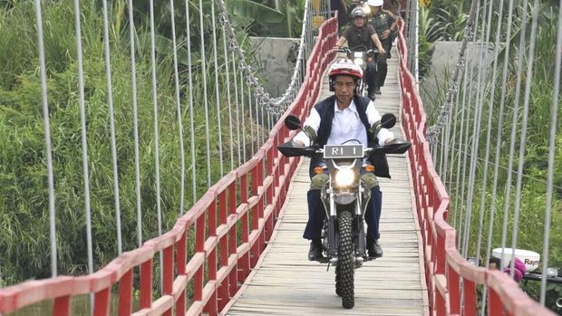 Jokowi dan Prabowo Masih Dominasi Survei Elektabilitas