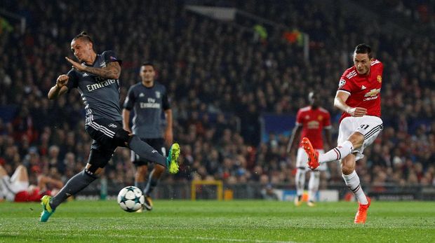 Nemanja Matic menjadi kreator gol pertama Manchester United.