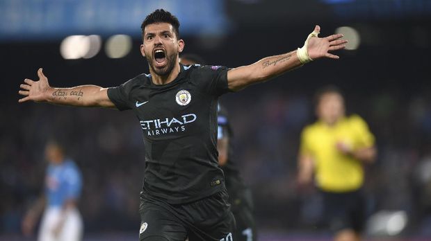 Sergio Aguero mencetak rekor dan mempersembahkan gelar juara dalam enam musim memperkuat Manchester City.