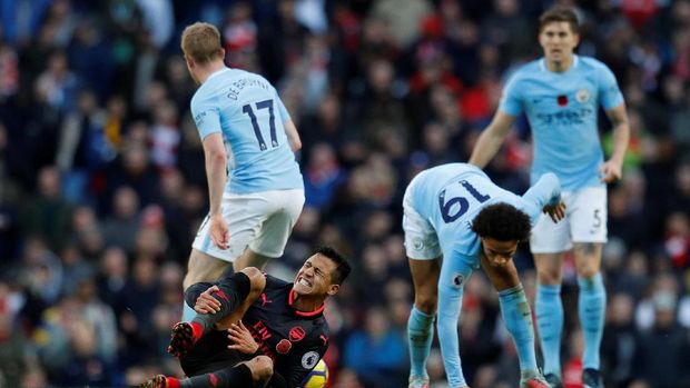 Alexis Sanchez tak sanggup membawa Arsenal meraih poin di markas Manchester City.