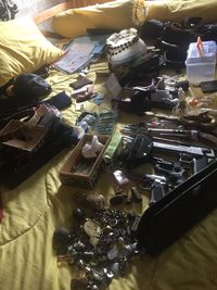Ini Foto Bukti di Rumah Anggota DPRD dari Gerindra: Bong hingga Pistol