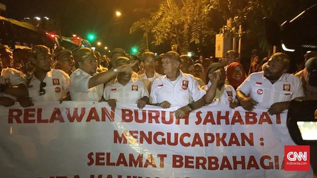 Ribuan Relawan Jokowi Meriahkan Midodareni Kahiyang