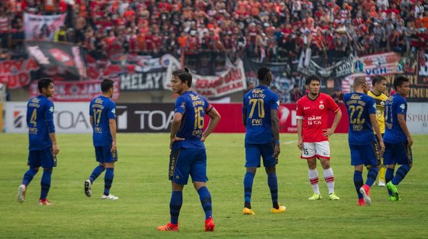 Persib Bandung kembali mengalami kekalahan di pengujung musim Liga 1 2017.