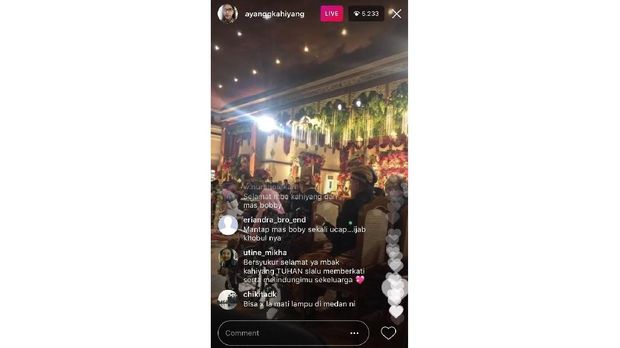 Akun Instagram Kahiyang live saat proses ijab kabul.