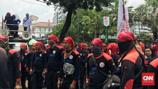Sandi Pastikan Akan Temui Buruh Yang Berdemo Hari Ini