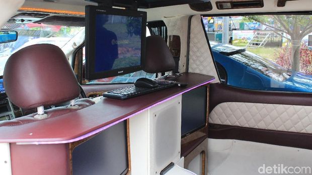 Bingung Modifikasi Toyota Alphard  Agar Lebih Mewah Ini 