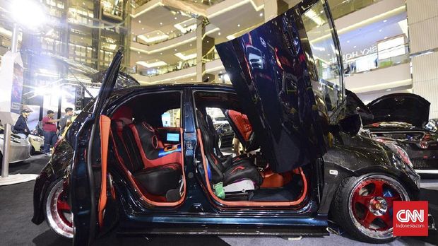 Intip Hasil Utak-atik Raja Modifikasi Honda Jazz dan Brio