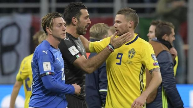 Timnas Italia gagal lolos ke Piala Dunia 2018 karena kalah di babak play-off lawan Swedia.