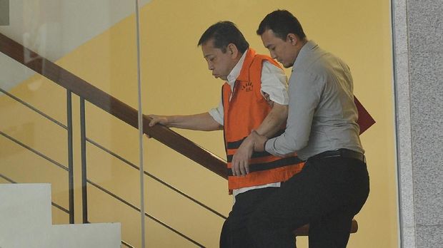 'Jalan Terjal' Setnov Hadapi Proses Hukum e-KTP