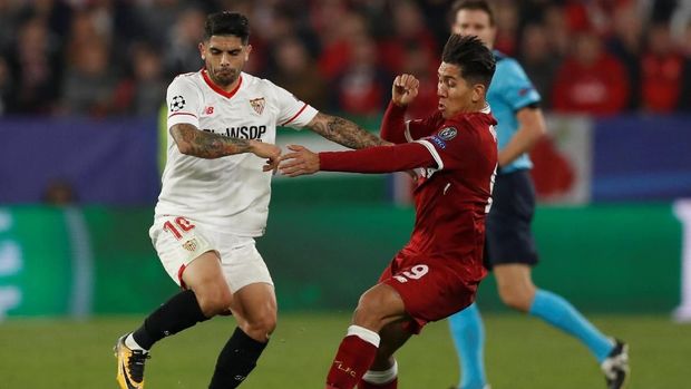 Liverpool menampilkan permainan yang berbeda di babak pertama dan kedua.
