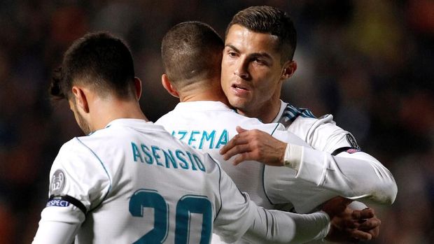 Cristiano Ronaldo selangkah lagi menyamai rekor gol El Clasico milik Alfred Di Stefano.