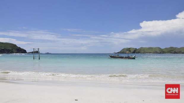 Pantai Tanjung Aan, Primadona Wisata di Mandalika