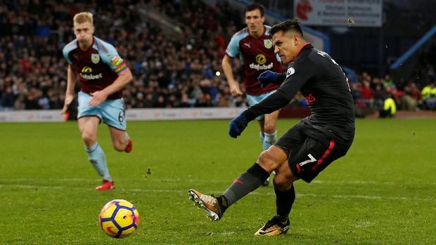 Alexis Sanchez menolak perpanjangan kontrak di Arsenal.