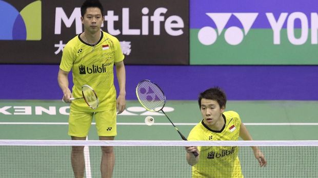 Kevin Sanjaya/Marcus Fernaldi Gideon berhasil meredam permainan Mads Conrad-Petersen/Mads Pieler Kolding.