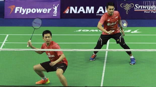 Hendra Setiawan akan kembali berpasangan dengan Mohammad Ahsan di India pada akhir Januari.
