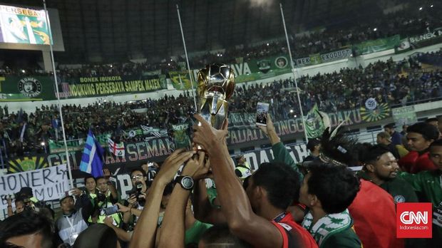Setelah dipastikan promosi ke Liga 1, Persebaya juara Liga 2. (