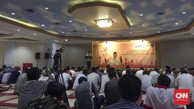 Imam Nahrawi saat menghadiri peringatan Maulid Nabi.
