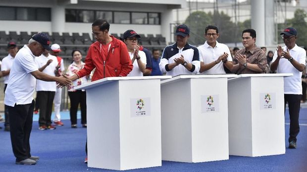 Presiden Jokowi mengaku puas dengan hasil renovasi sejumlah lapangan di GBK.