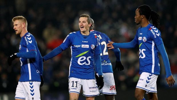 Gelandang Strasbourg, Dimitri Lienard, menyindir Neymar usai timnya kalahkan PSG. (