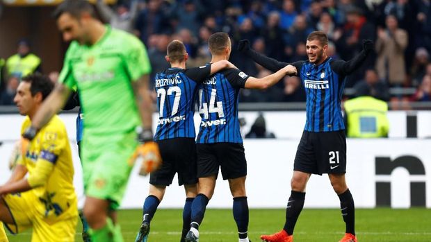 Ivan Perisic membuka keunggulan Inter Milan atas Chievo Verona. (
