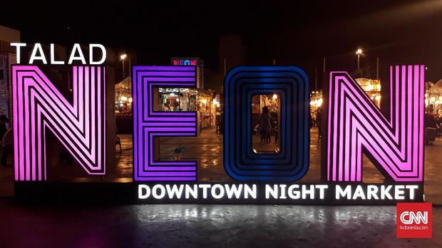 Mencicip Wisata Malam di Pasar Bangkok