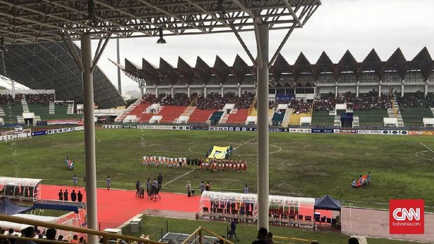 Kondisi lapangan Stadion Harapan Bangsa saat Timnas Indonesia vs Kirgistan.