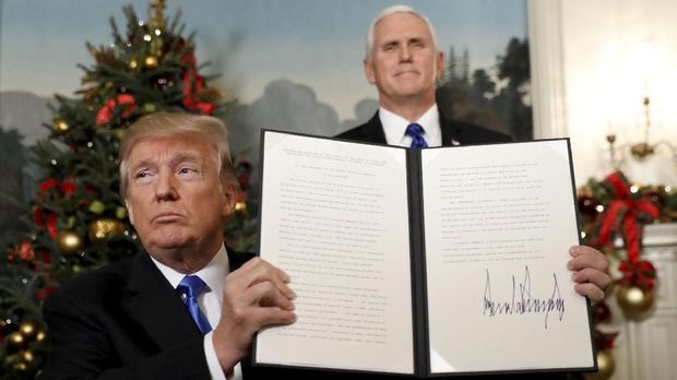 Presiden Trump kerap bicara blak-blakan di Twitter.