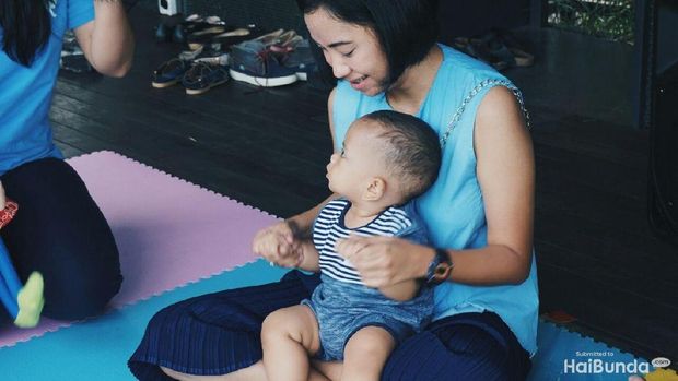 Ilustrasi ibu dan anak