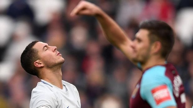 Eden Hazard menjelma jadi pemain papan atas dunia di Chelsea.