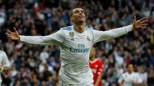 Ronaldo mencetak dwigol perdana untuk Real Madrid di La Liga 2017/2018.